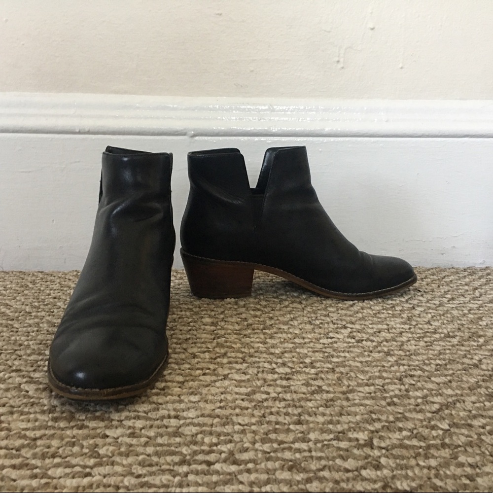 Cole Haan black booties size 7.5
